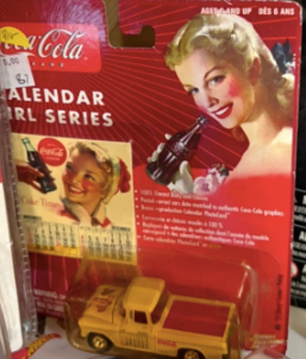 Johnny Lightning Coca-Cola Calendar Girl #9 55 Chevy Cameo Pickup 1:64